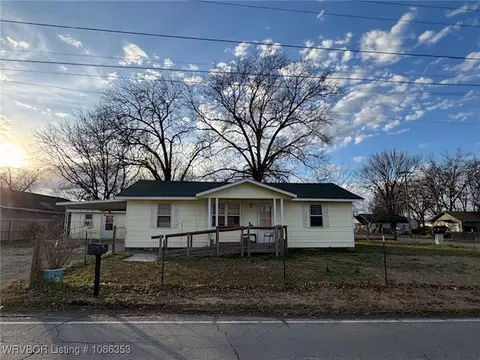 123 N Washington St, Sallisaw, OK 74955