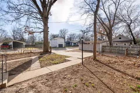 Exterior - 722 S 23rd St, Fort Smith, AR 72901 photo 6 of 10