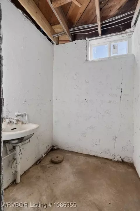 Bath - 722 S 23rd St, Fort Smith, AR 72901 photo 4 of 4