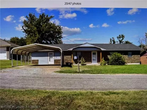 39929 W Drury Ln, Howe, OK 74940