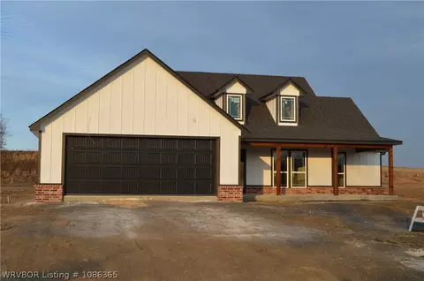 203 Blackstone Dr, Wister, OK 74966