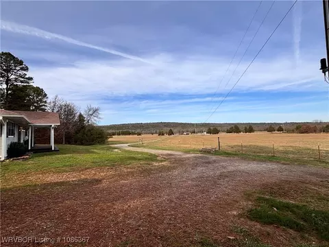 Exterior - 8911 W Highway 252, Hackett, AR 72937 photo 5 of 14