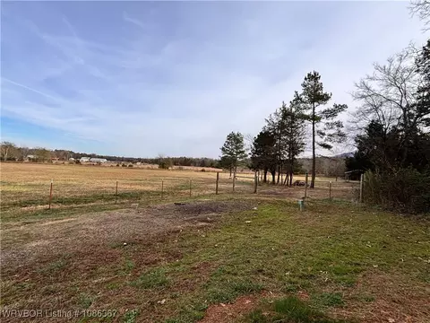 Exterior - 8911 W Highway 252, Hackett, AR 72937 photo 6 of 14
