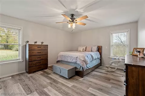 Bedroom - 4107 Mudtown Rd, Lavaca, AR 72941 photo 1 of 6