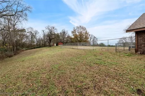 Exterior - 4107 Mudtown Rd, Lavaca, AR 72941 photo 8 of 8
