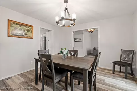 Dining - 4107 Mudtown Rd, Lavaca, AR 72941 photo 2 of 2