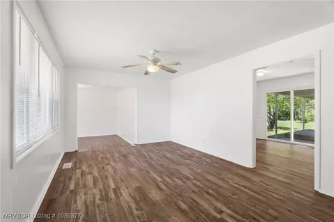 Living - 4607 S 22nd St, Fort Smith, AR 72901 photo 1 of 5