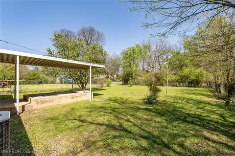 Exterior - 4607 S 22nd St, Fort Smith, AR 72901 photo 8 of 9