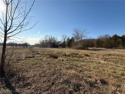 2955 Rodeo Arena Rd, Lavaca, AR 72941