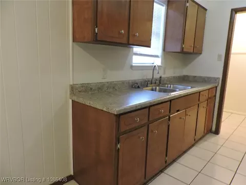 Kitchen - 3313 Furman Ave, Fort Smith, AR 72908 photo 2 of 4