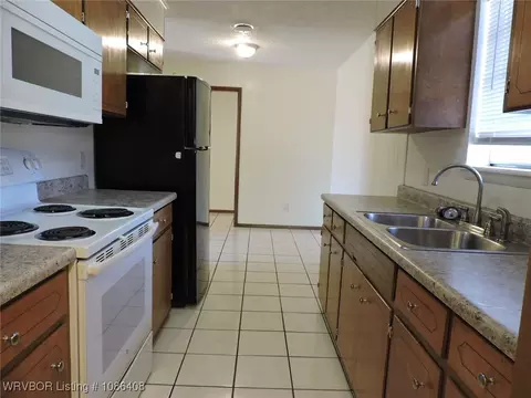 Kitchen - 3313 Furman Ave, Fort Smith, AR 72908 photo 4 of 4