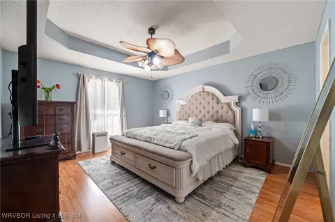 Bedroom - 1012 J St, Barling, AR 72923 photo 1 of 7