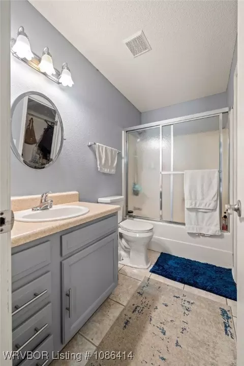 Bath - 1012 J St, Barling, AR 72923 photo 3 of 4
