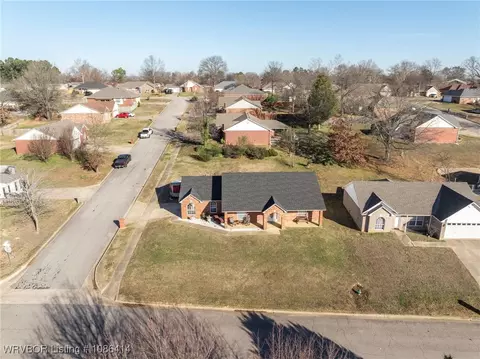 View/Area - 1012 J St, Barling, AR 72923 photo 3 of 4