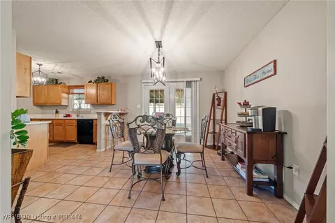 Dining - 1012 J St, Barling, AR 72923 photo 1 of 4