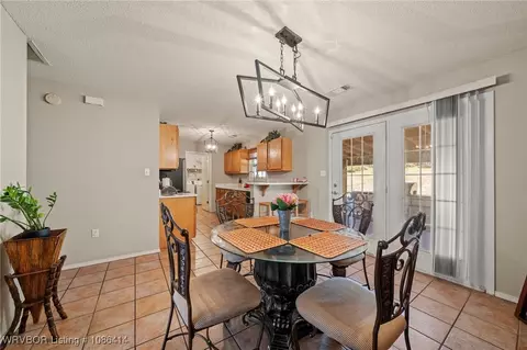 Dining - 1012 J St, Barling, AR 72923 photo 4 of 4