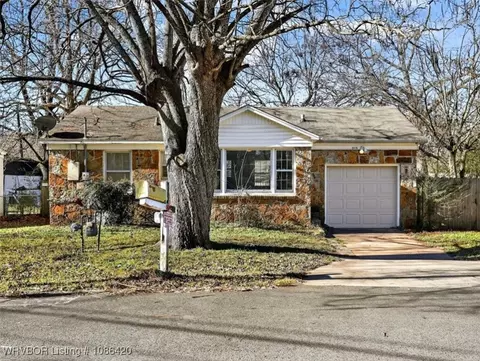 315 N 41st St, Fort Smith, AR 72903