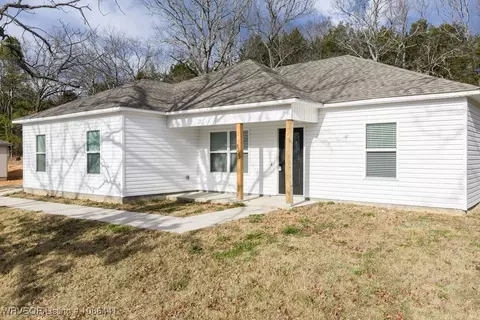 2119 Melody Ln, Alma, AR 72921