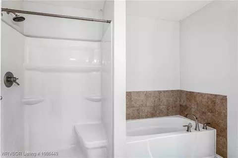 Bath - 6562 Broadleaf Dr, Alma, AR 72921 photo 2 of 3