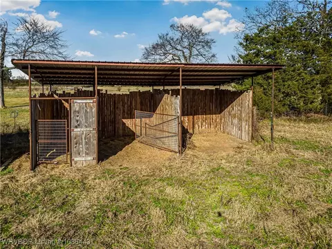 Exterior - 6562 Broadleaf Dr, Alma, AR 72921 photo 4 of 7