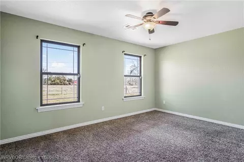 Bedroom - 6562 Broadleaf Dr, Alma, AR 72921 photo 3 of 5
