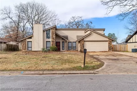 8512 Meadow Dr, Fort Smith, AR 72908 photo 1