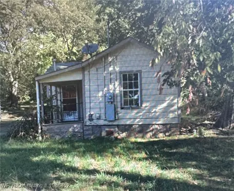 1609 Alma Blvd, Van Buren, AR 72956