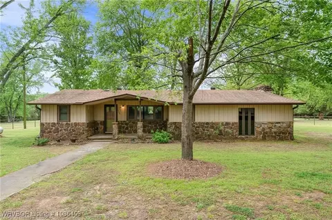 10549 Winn Mountain Pl, Mountainburg, AR 72946