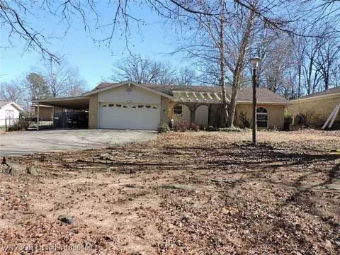 1308 6th Ter, Barling, AR 72923