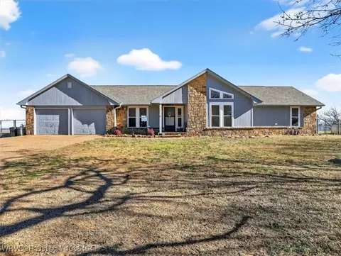 312 End Of Road St, Poteau, OK 74953