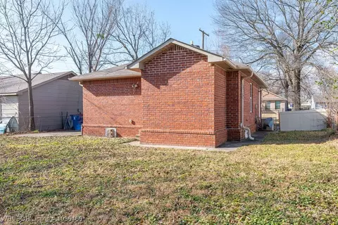 2514 N 37th St, Fort Smith, AR 72904 photo 9