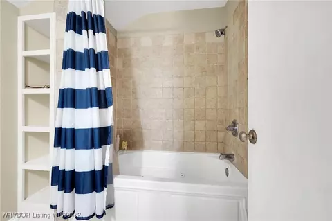 Bath - 9201 Skypark Dr, Fort Smith, AR 72903 photo 1 of 2