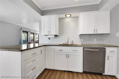 Kitchen - 9201 Skypark Dr, Fort Smith, AR 72903 photo 1 of 2