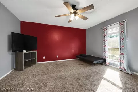 Living - 9201 Skypark Dr, Fort Smith, AR 72903 photo 3 of 3