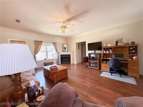 Living - 5412 Hedwig Way, Fort Smith, AR 72916 photo 2 of 3