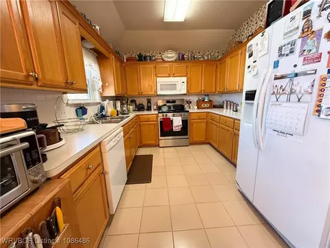 Kitchen - 5412 Hedwig Way, Fort Smith, AR 72916 photo 1 of 5