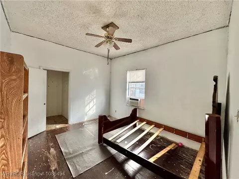 Bedroom - 1711 N J St, Fort Smith, AR 72901 photo 2 of 4