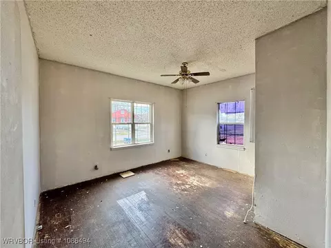 Bedroom - 1711 N J St, Fort Smith, AR 72901 photo 3 of 4