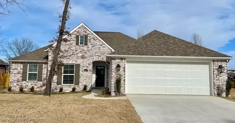 8407 Mclaren Dr, Fort Smith, AR 72916