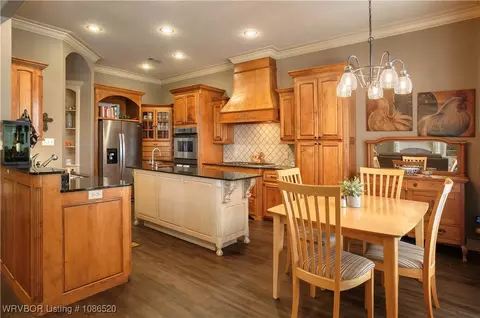 Kitchen - 5804 Valley View Dr, Fort Smith, AR 72916 photo 5 of 5