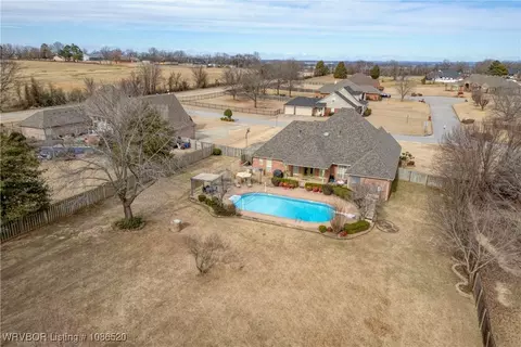 View/Area - 5804 Valley View Dr, Fort Smith, AR 72916 photo 3 of 5