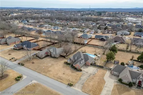 View/Area - 5804 Valley View Dr, Fort Smith, AR 72916 photo 4 of 5
