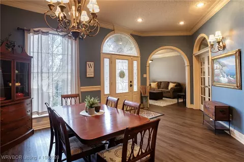 Entry Way - 5804 Valley View Dr, Fort Smith, AR 72916 photo 2 of 2