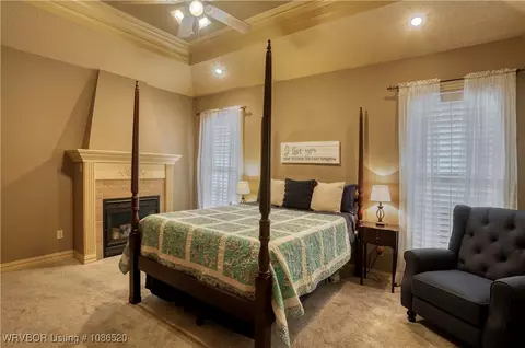 Bedroom - 5804 Valley View Dr, Fort Smith, AR 72916 photo 2 of 5