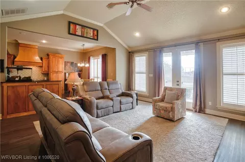 Living - 5804 Valley View Dr, Fort Smith, AR 72916 photo 2 of 2