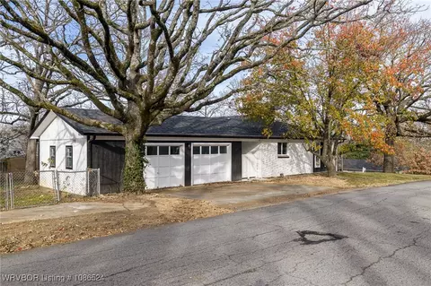 2420 Independence St, Fort Smith, AR 72901 photo 7
