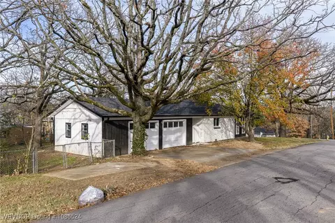 2420 Independence St, Fort Smith, AR 72901 photo 6