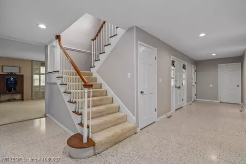 Entry Way - 7315 Riviera Dr, Fort Smith, AR 72903 photo 1 of 2