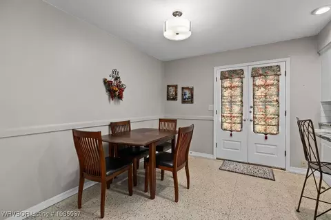 Dining - 7315 Riviera Dr, Fort Smith, AR 72903 photo 1 of 4