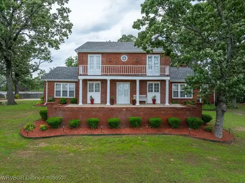 7315 Riviera Dr, Fort Smith, AR 72903